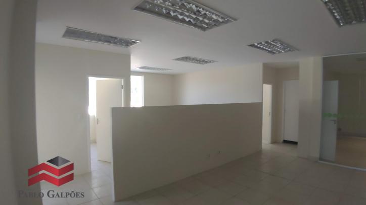 Depósito-Galpão-Armazém para alugar, 2389m² - Foto 31