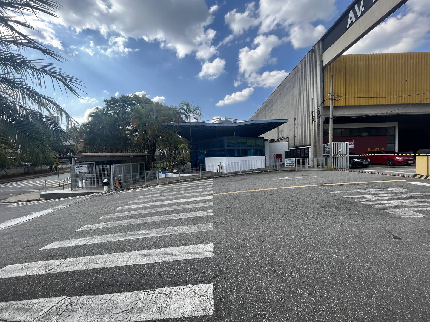 Depósito-Galpão-Armazém para alugar, 1706m² - Foto 2