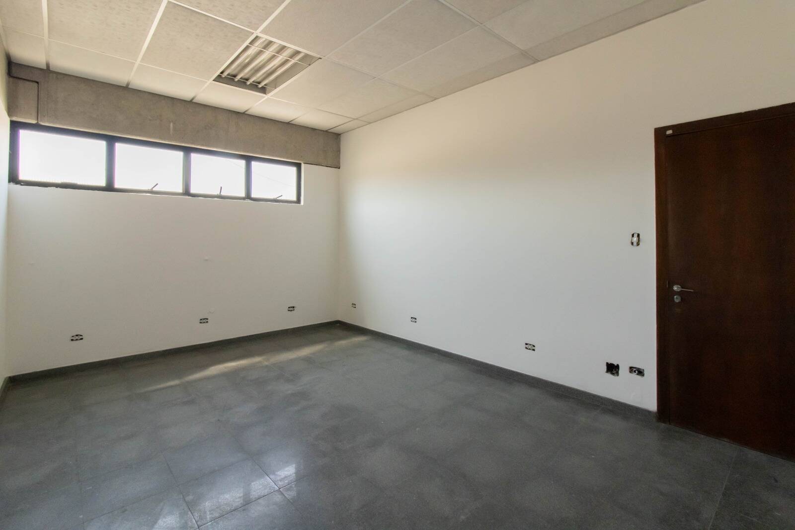 Depósito-Galpão-Armazém para alugar, 1600m² - Foto 27