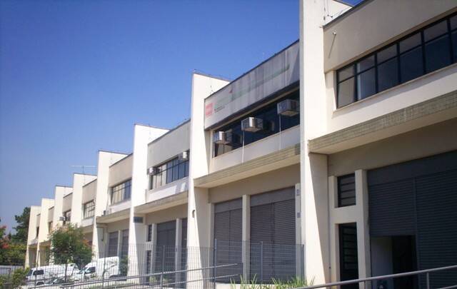 Depósito-Galpão-Armazém para alugar, 800m² - Foto 1