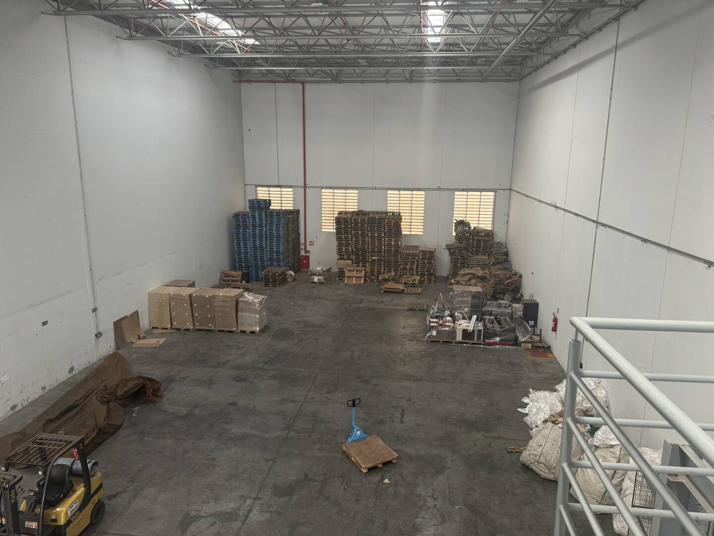 Depósito-Galpão-Armazém para alugar, 1100m² - Foto 13