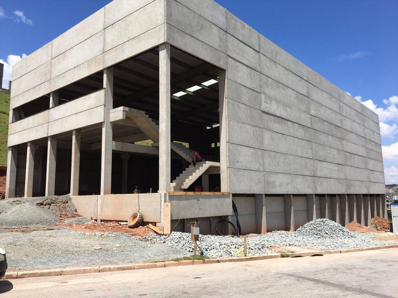 Depósito-Galpão-Armazém para alugar, 750m² - Foto 2